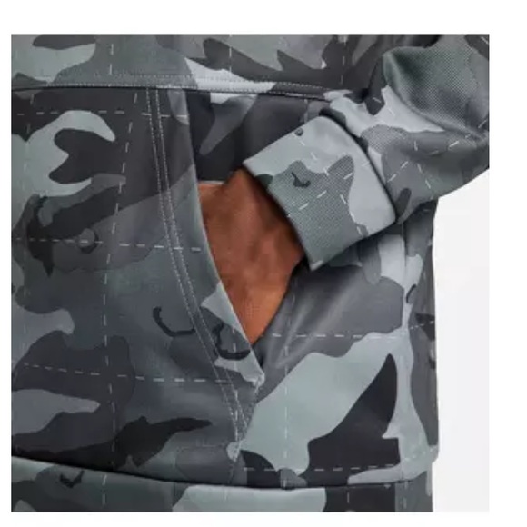 Nike Men's Therma-FIT Pullover Camo Training Hoodie M DD1757-084 - Picture 4 of 12